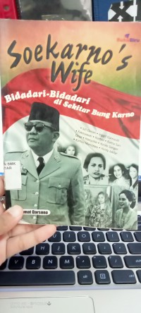 Soekarnos wife bidadari bidadari di sekitar Bung Karno